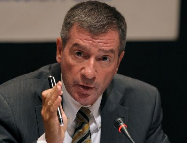 Καμίνης: Παραιτείται από δήμαρχος Αθηνών για να βρεθεί απέναντι από τη Φ.Γεννηματά;